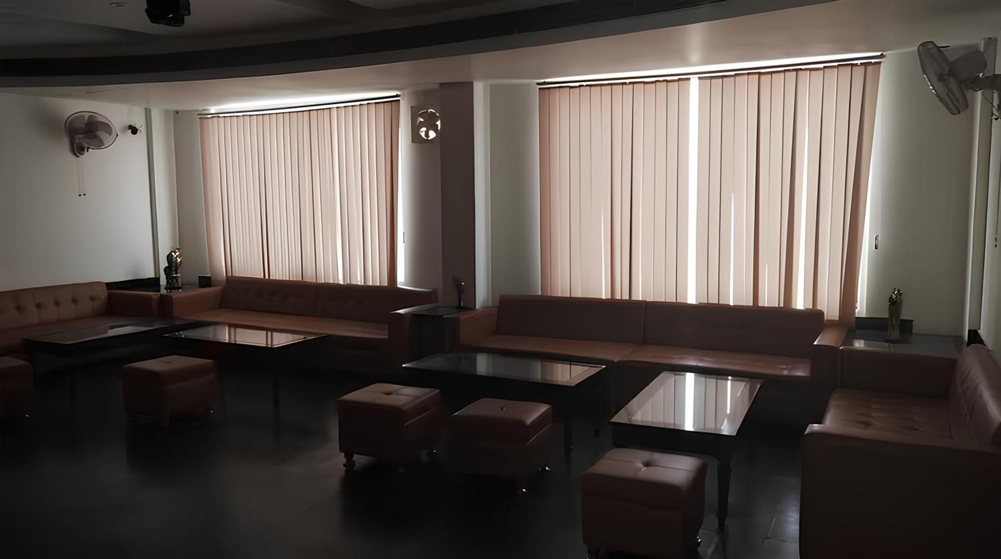 Club 7 Resort And Banquets Bareilly Exteriér fotografie