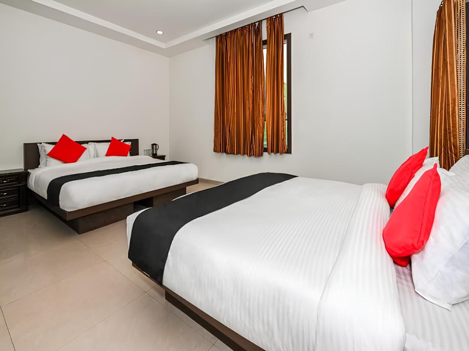 Club 7 Resort And Banquets Bareilly Exteriér fotografie