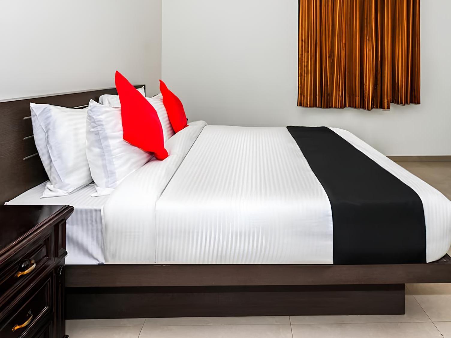 Club 7 Resort And Banquets Bareilly Exteriér fotografie