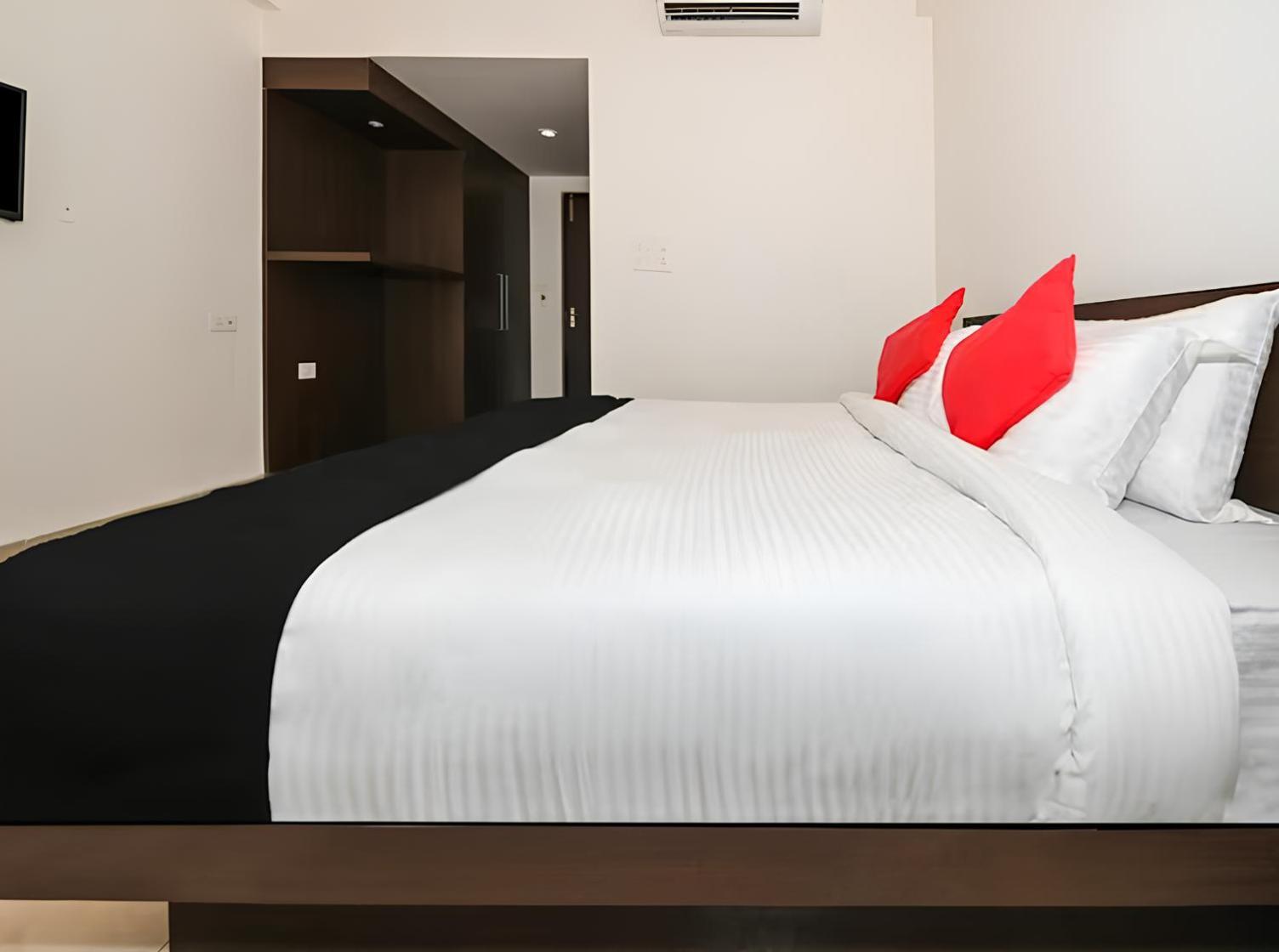 Club 7 Resort And Banquets Bareilly Exteriér fotografie
